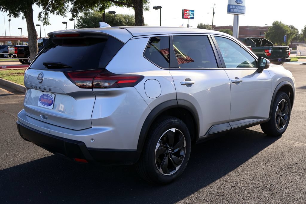 Used 2025 Nissan Rogue SV FWD image 13