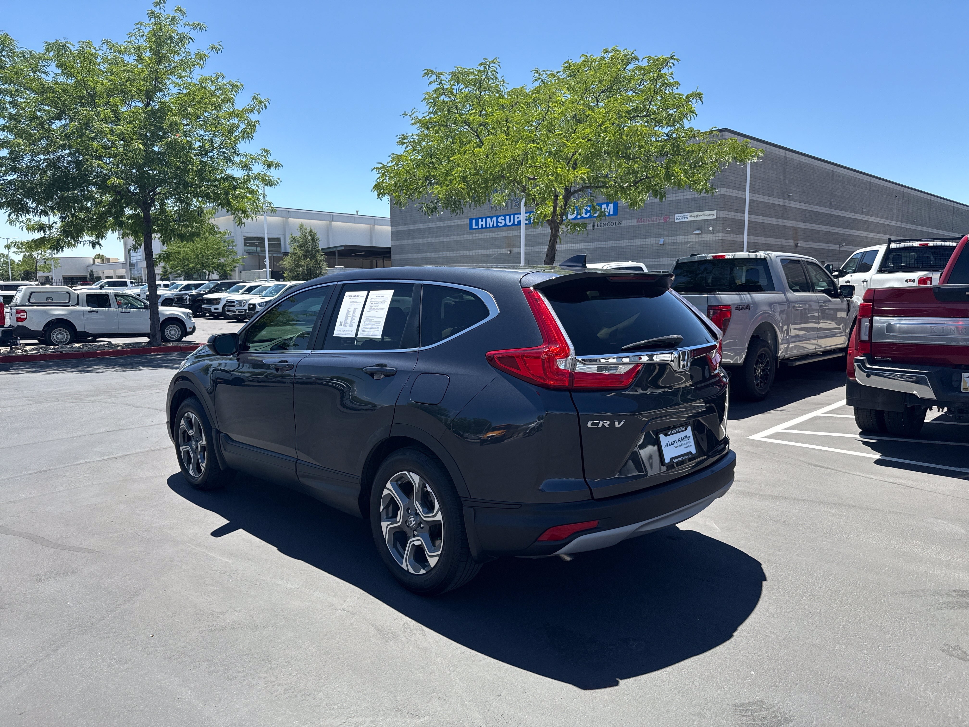 Used 2017 Honda CR-V EX image 3