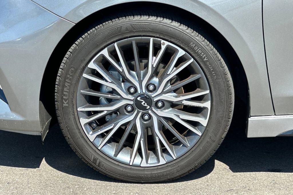 Used 2024 Kia Forte GT-Line FWD image 30