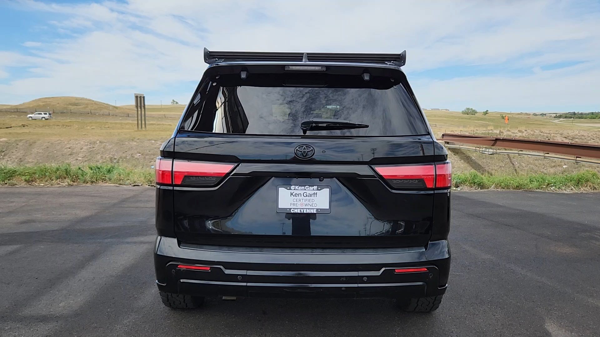 Used 2024 Toyota Sequoia Platinum AWD/4WD image 22