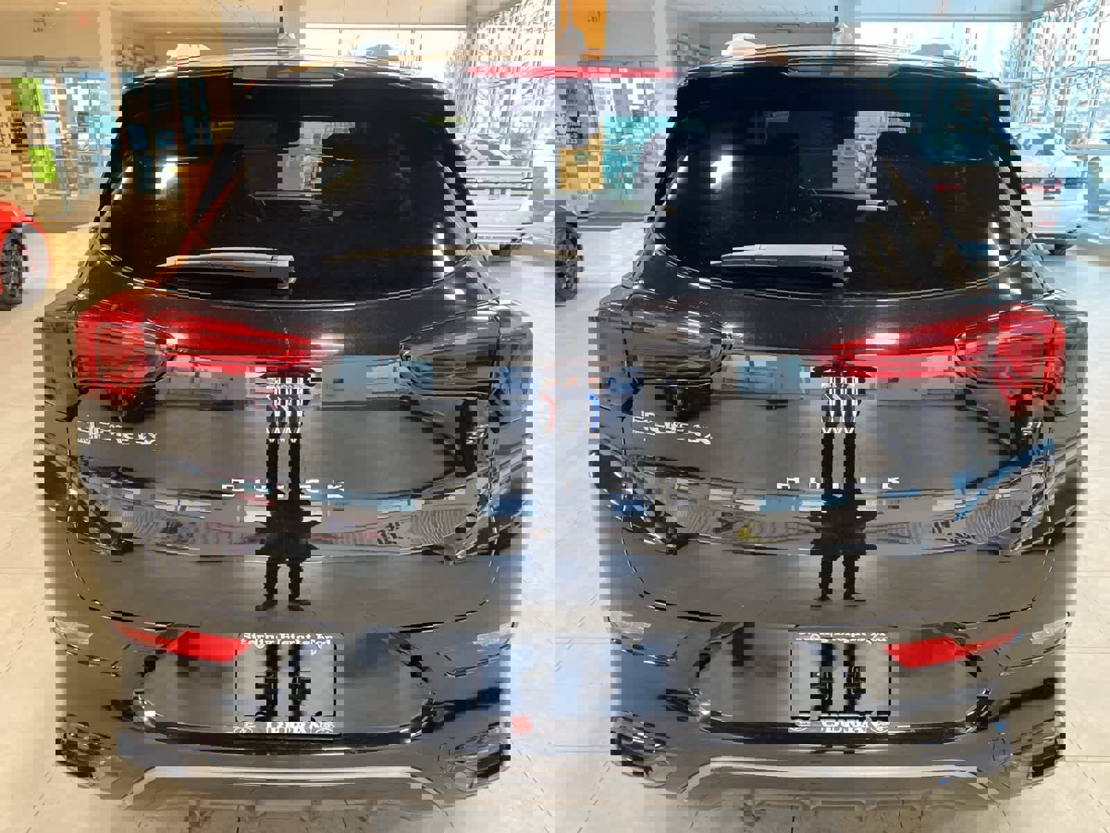 Used 2024 Buick Encore GX Sport Touring image 4