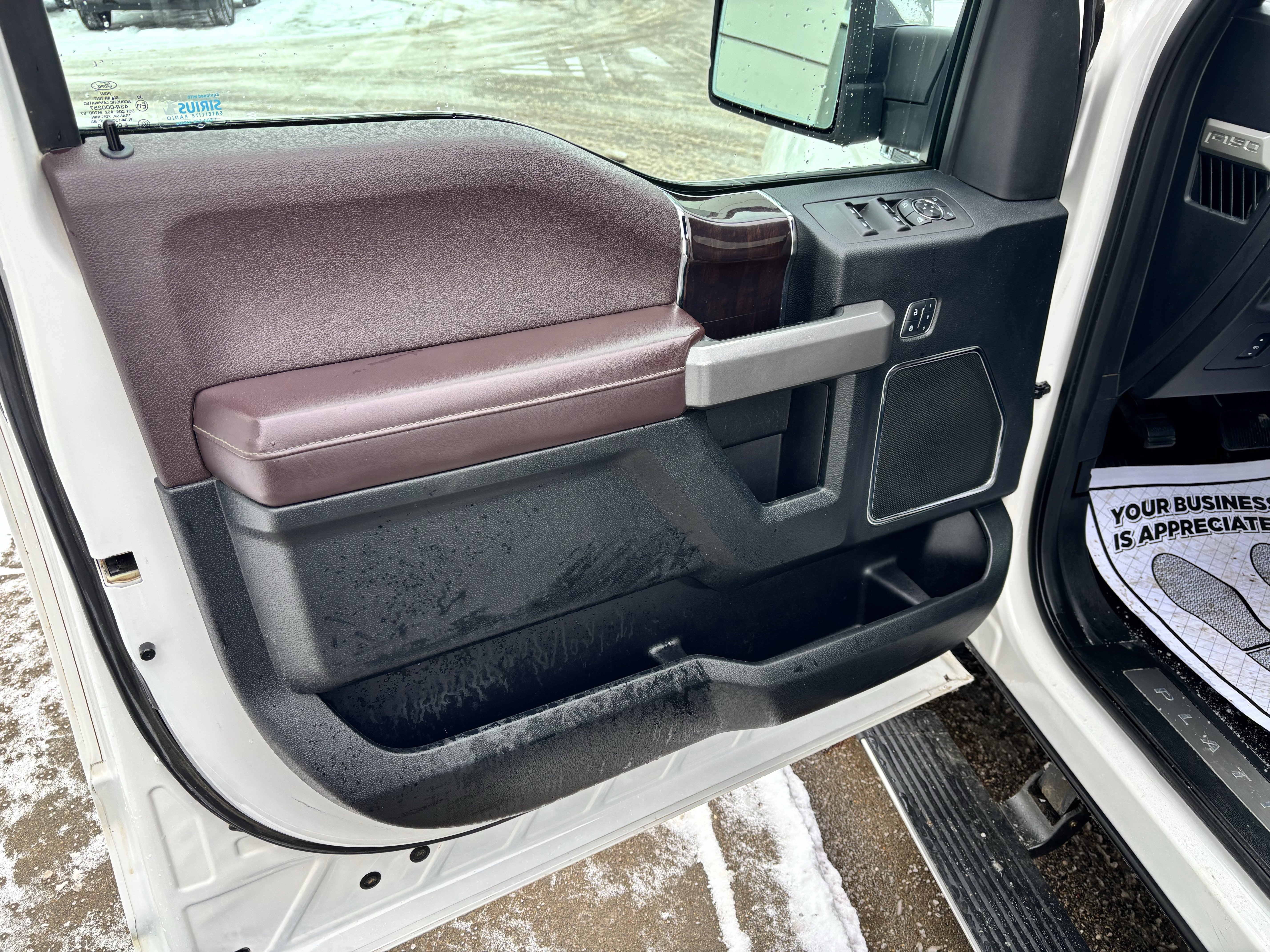 Certified 2017 Ford F150 Platinum w/ Equipment Group 701A Luxury image 21