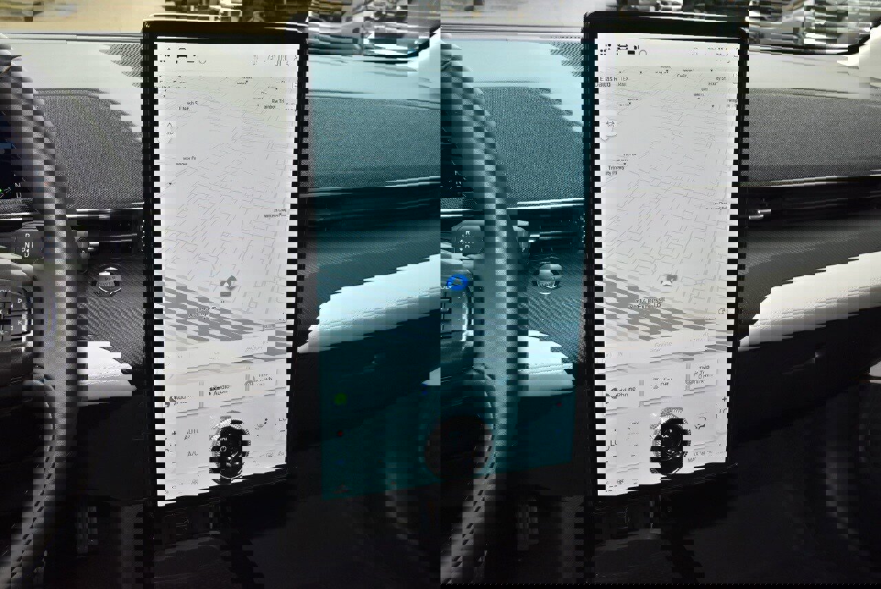 Certified 2025 Ford Mustang Mach-E Premium image 28