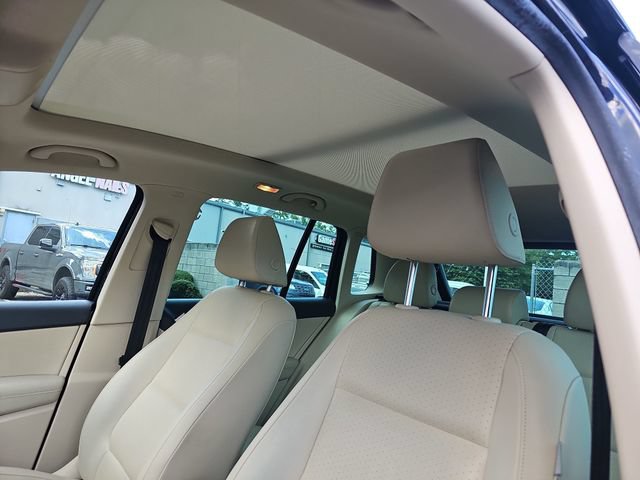 Used 2017 Volkswagen Tiguan Wolfsburg Edition AWD/4WD image 16