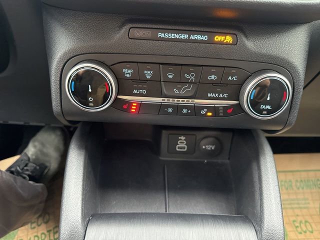 Certified 2025 Ford Escape ST-Line Select AWD/4WD image 23