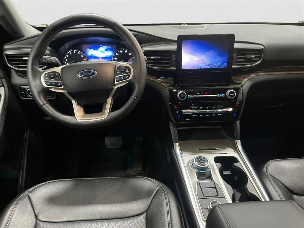 Certified 2024 Ford Explorer Limited image 18