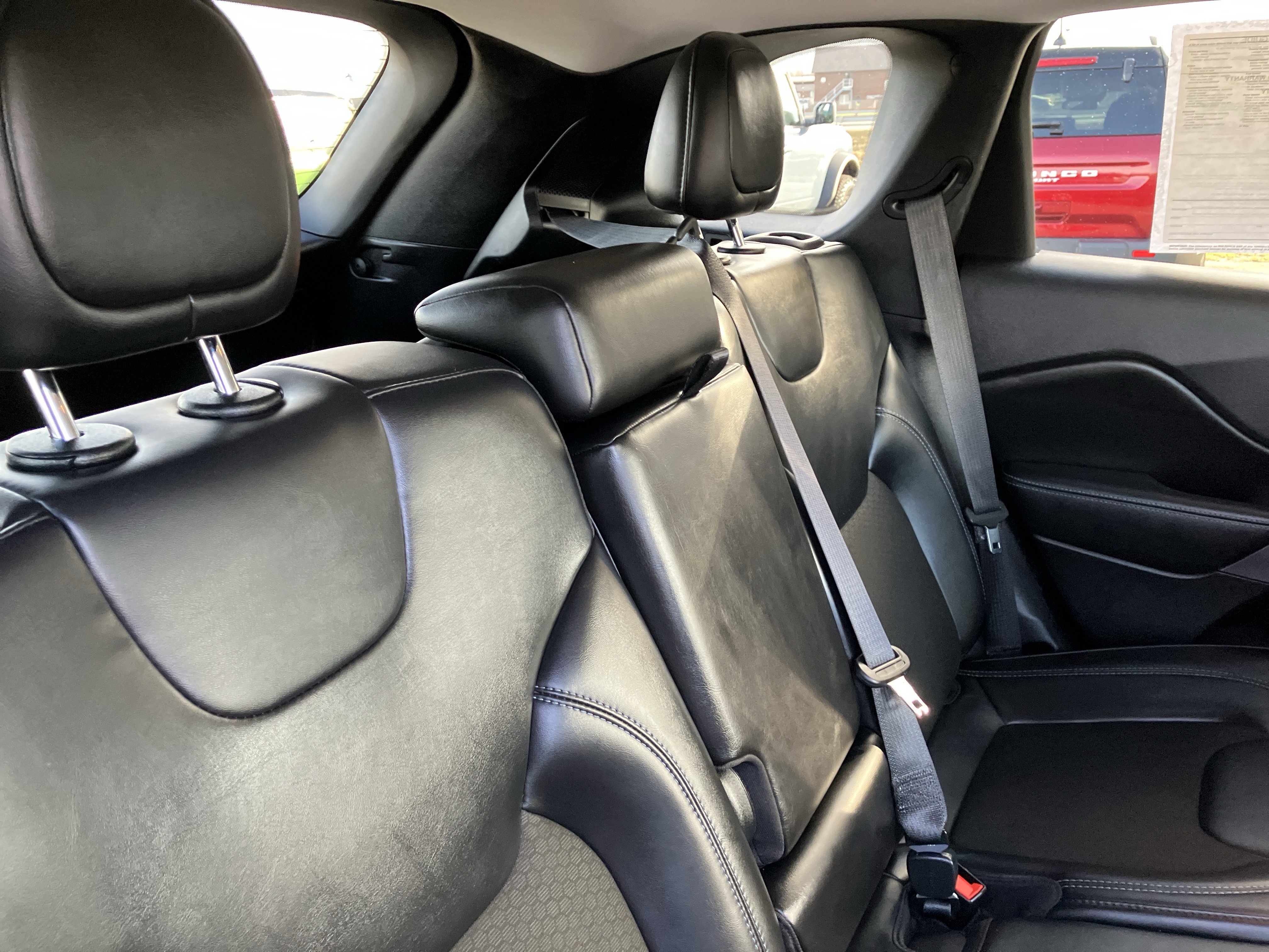 Used 2020 Jeep Cherokee Latitude Plus image 15