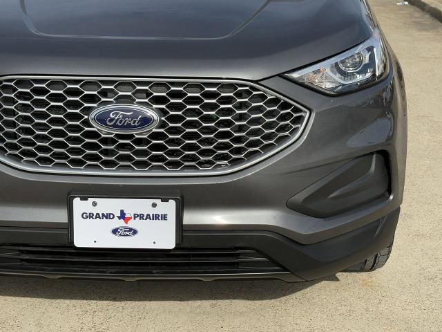 Certified 2024 Ford Edge SE image 10