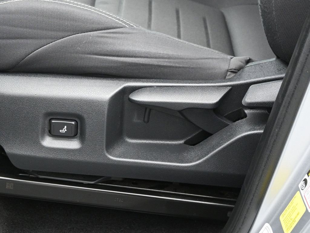 Used 2024 Toyota Tacoma TRD Off-Road image 9