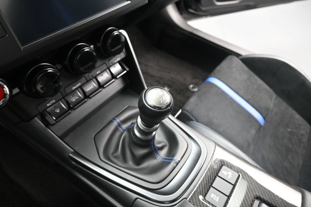 Used 2024 Subaru BRZ tS RWD image 12