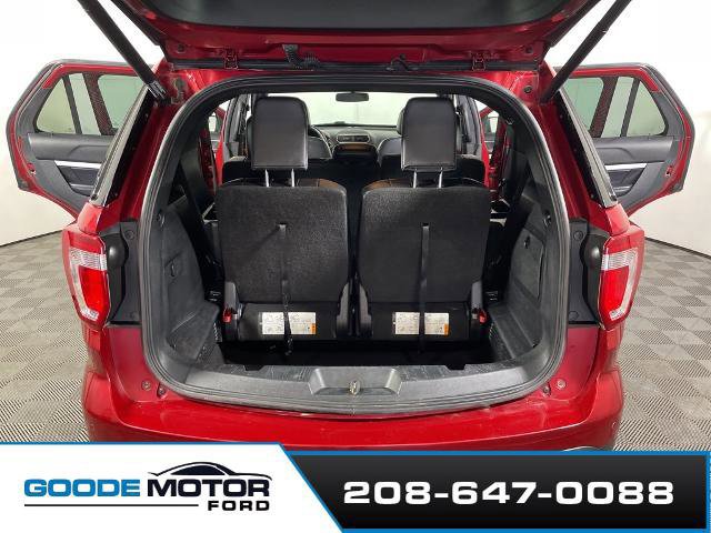 Certified 2017 Ford Explorer XLT w/ Equipment Group 202A image 21