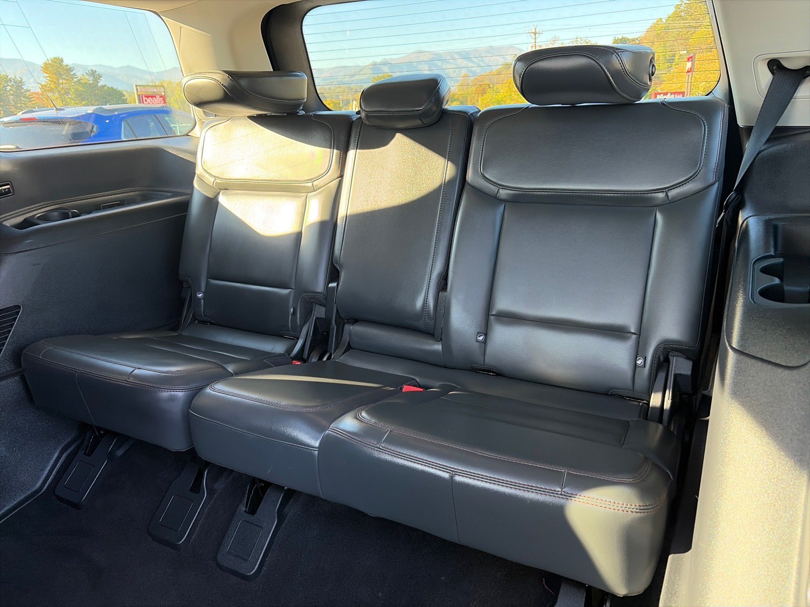 Certified 2025 Ford Expedition Active AWD/4WD image 19