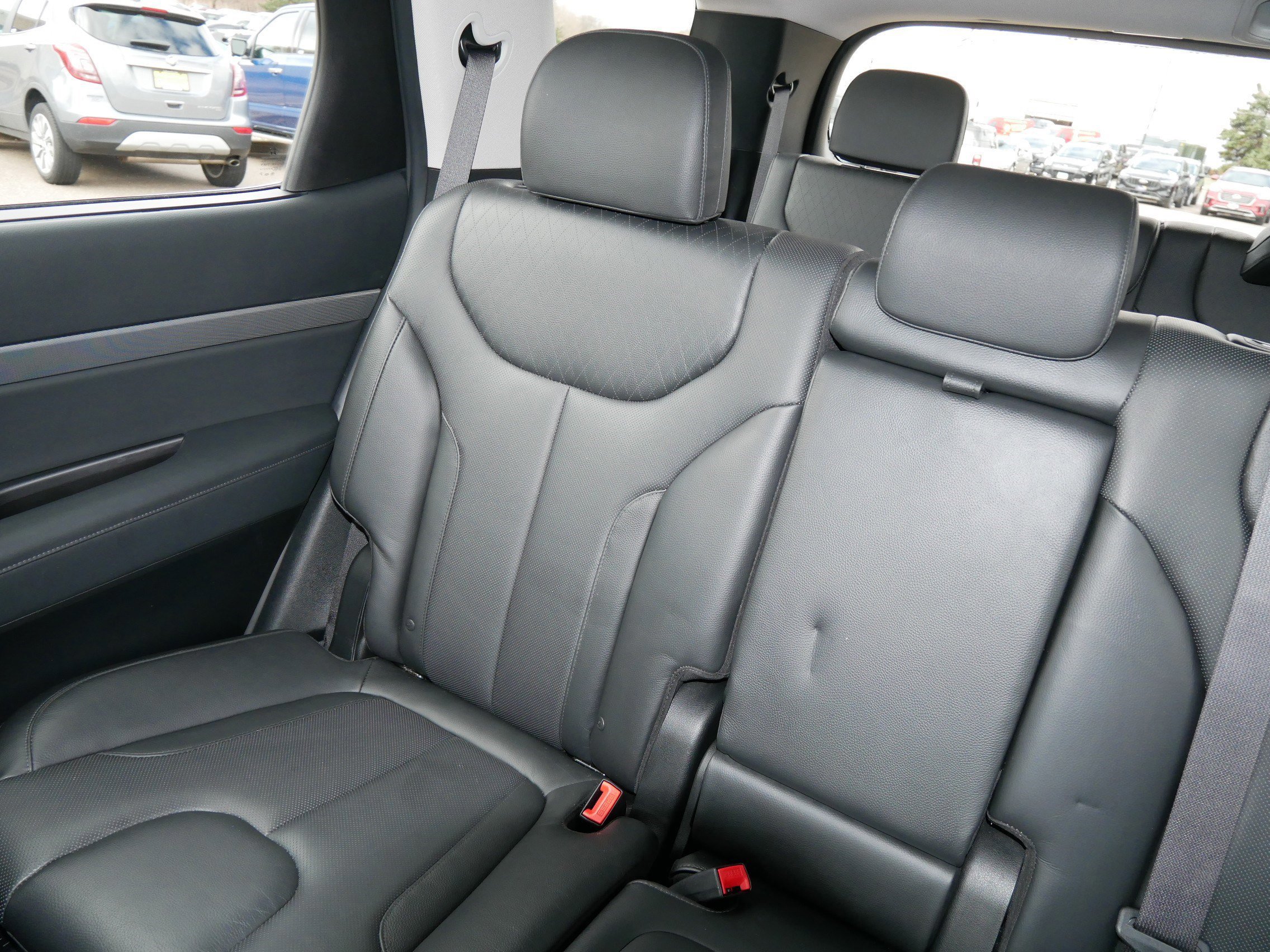 Used 2022 Hyundai Palisade SEL w/ 8P Bench Seat Package image 12