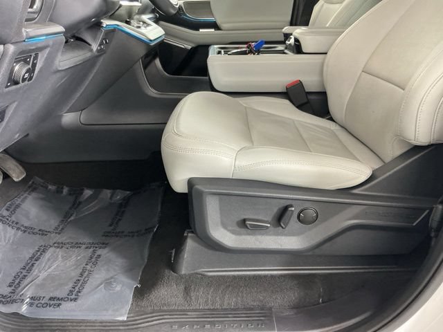 Certified 2025 Ford Expedition Max Platinum AWD/4WD image 15