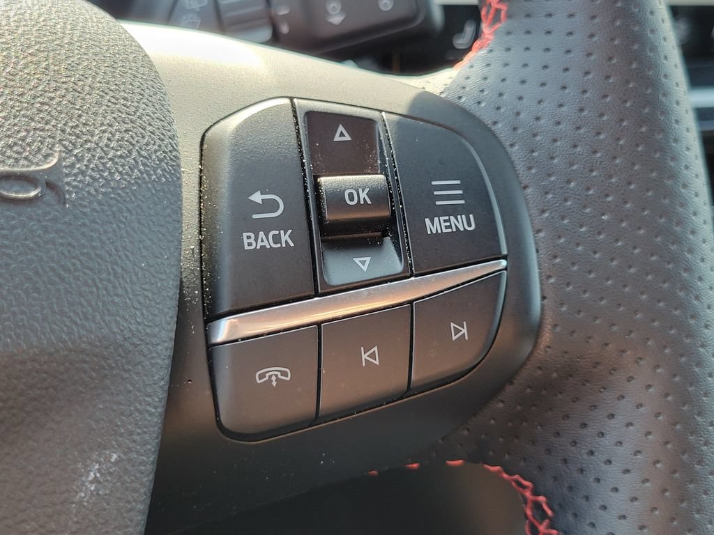 Certified 2024 Ford Escape ST-Line w/ Tech Pack #1 FWD image 17