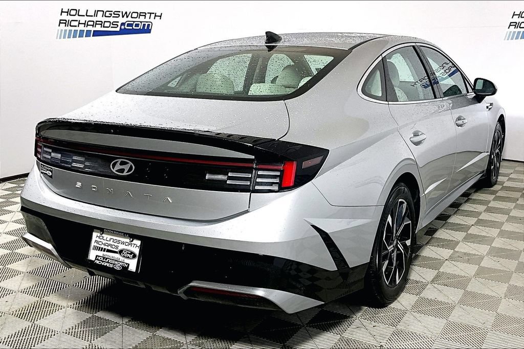 Used 2025 Hyundai Sonata SEL FWD image 9