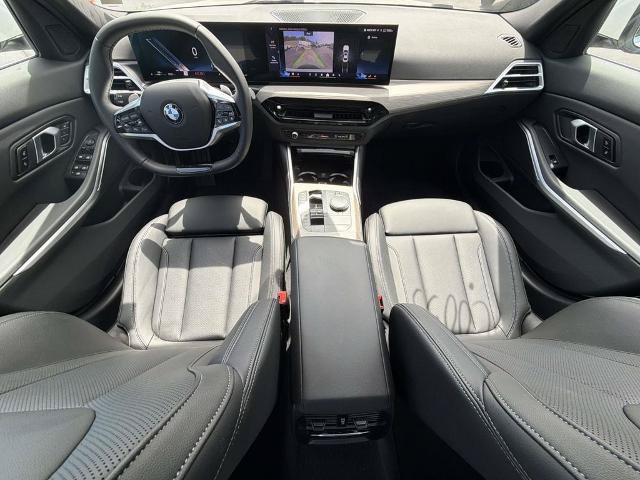 Used 2025 BMW 330i Sedan RWD image 16
