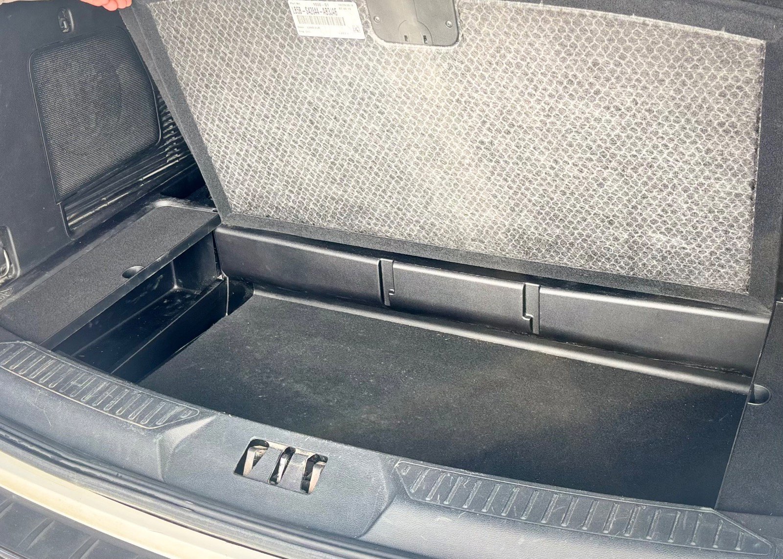 Certified 2020 Ford Explorer Limited image 11