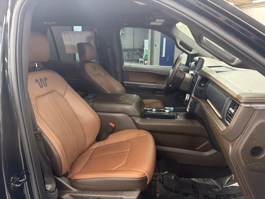 Certified 2024 Ford Expedition Max King Ranch AWD/4WD image 9