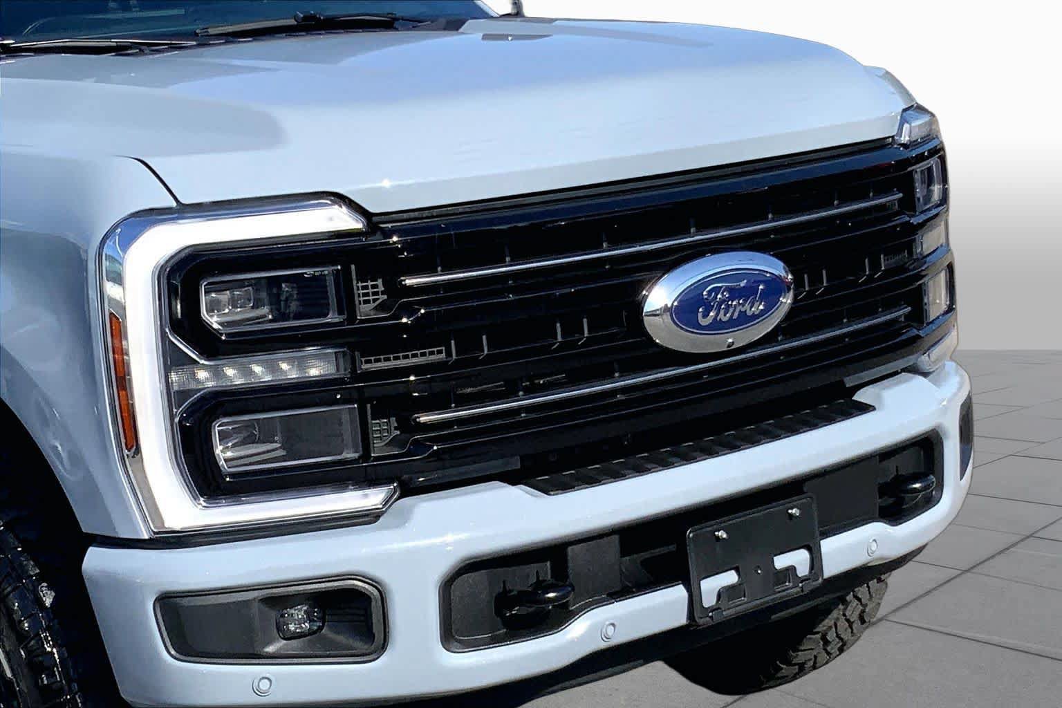 Certified 2025 Ford F250 Platinum w/ Tremor Off-Road Package AWD/4WD image 27