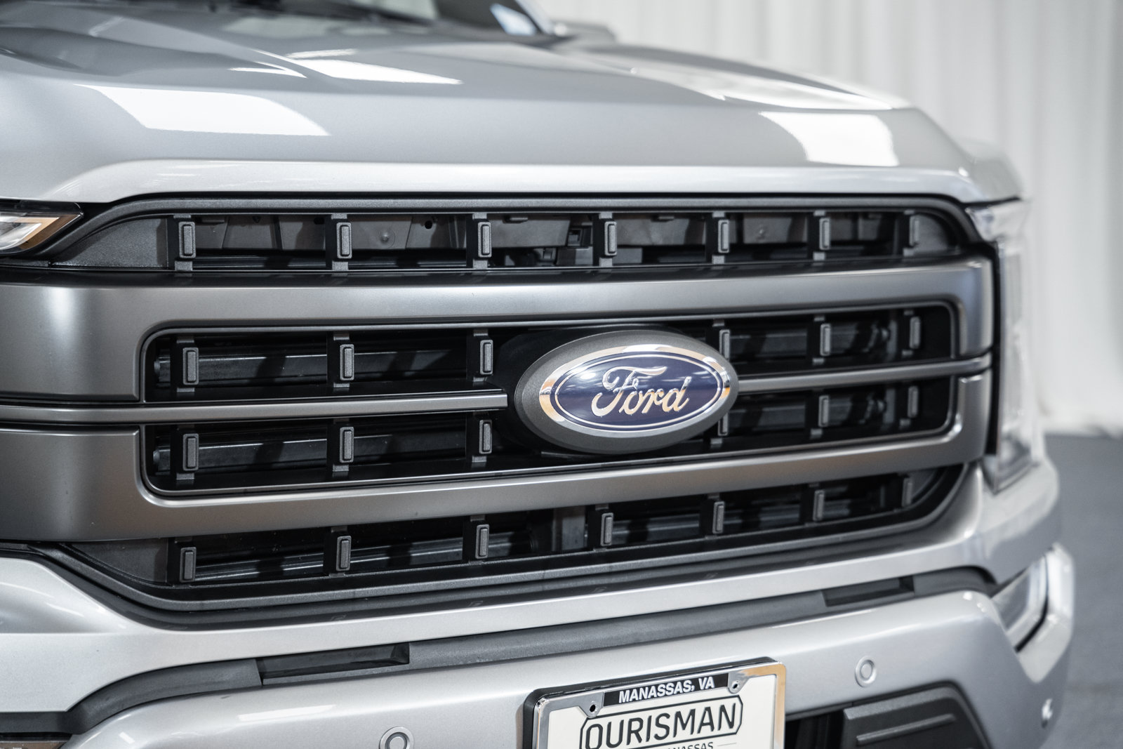 Certified 2022 Ford F150 Lariat w/ Equipment Group 502A High AWD/4WD image 8