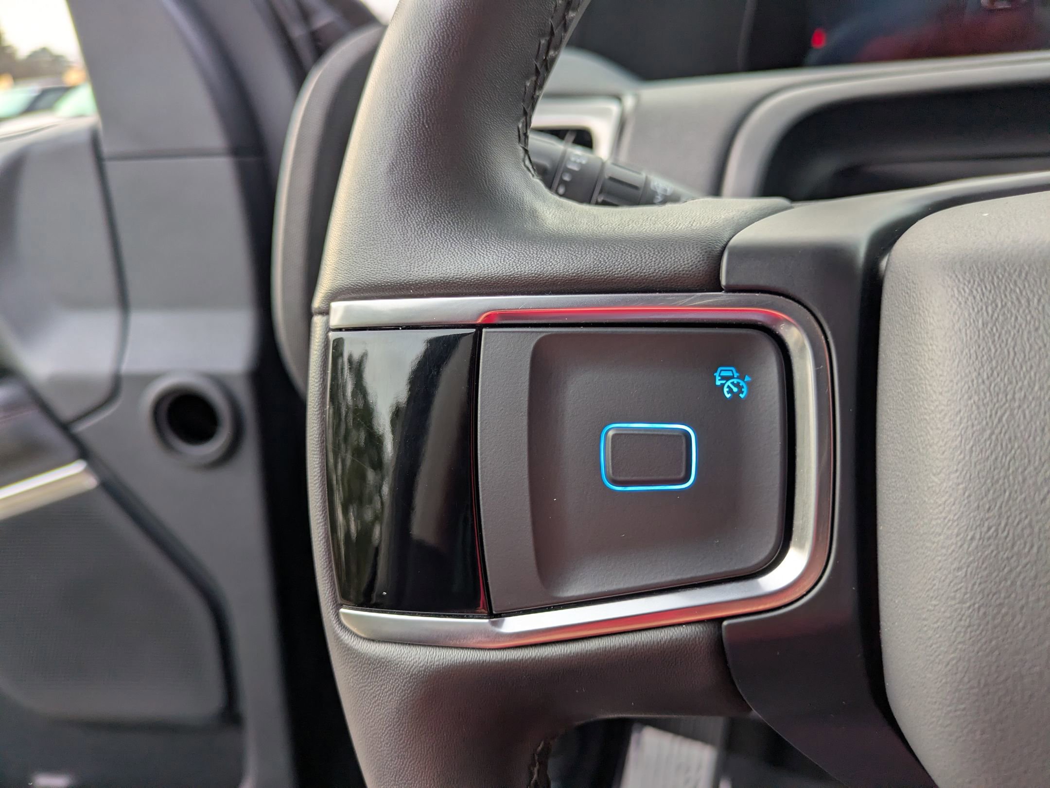 Certified 2025 Ford Expedition Active image 18