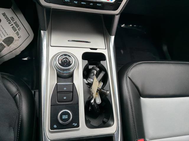 Certified 2022 Ford Explorer XLT w/ Equipment Group 202A image 20