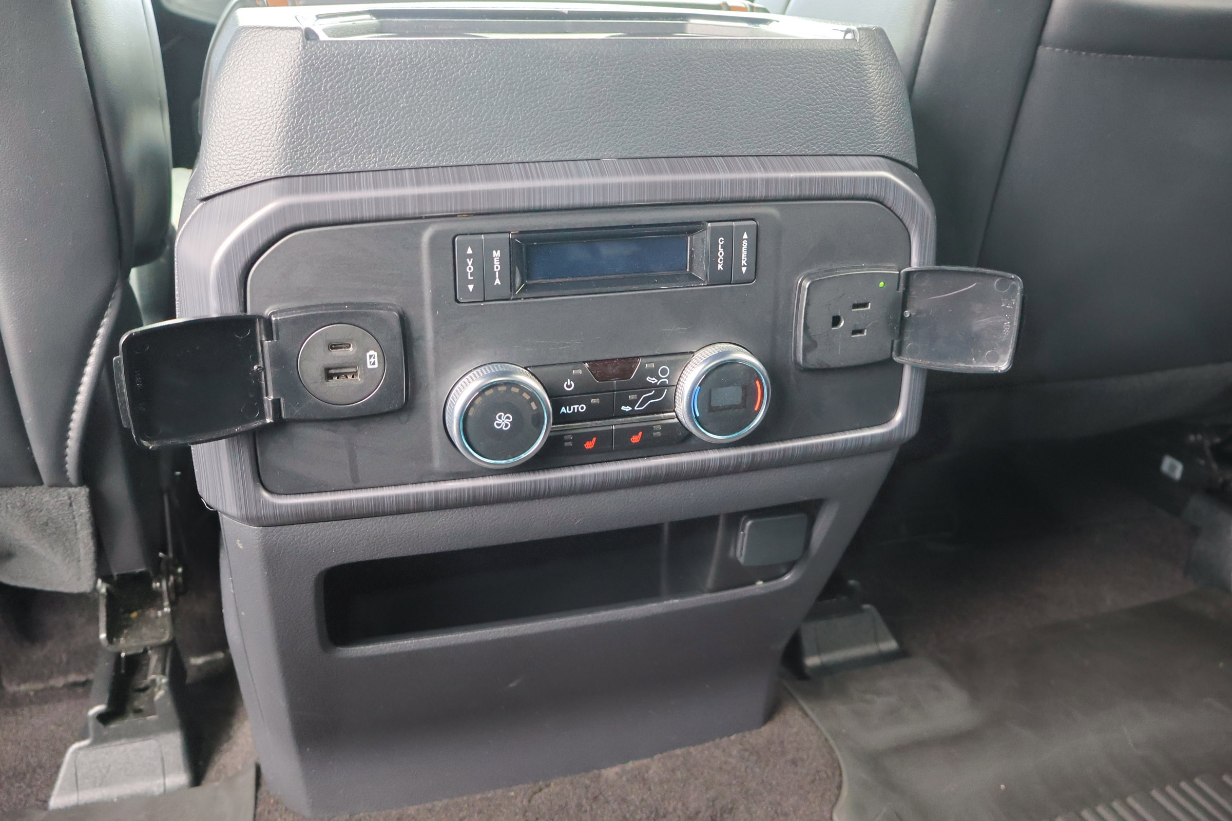 Certified 2023 Ford Expedition Platinum image 32