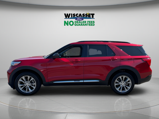 Certified 2023 Ford Explorer XLT w/ Equipment Group 202A AWD/4WD image 2