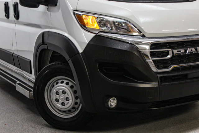 Used 2025 RAM ProMaster 2500 FWD image 2