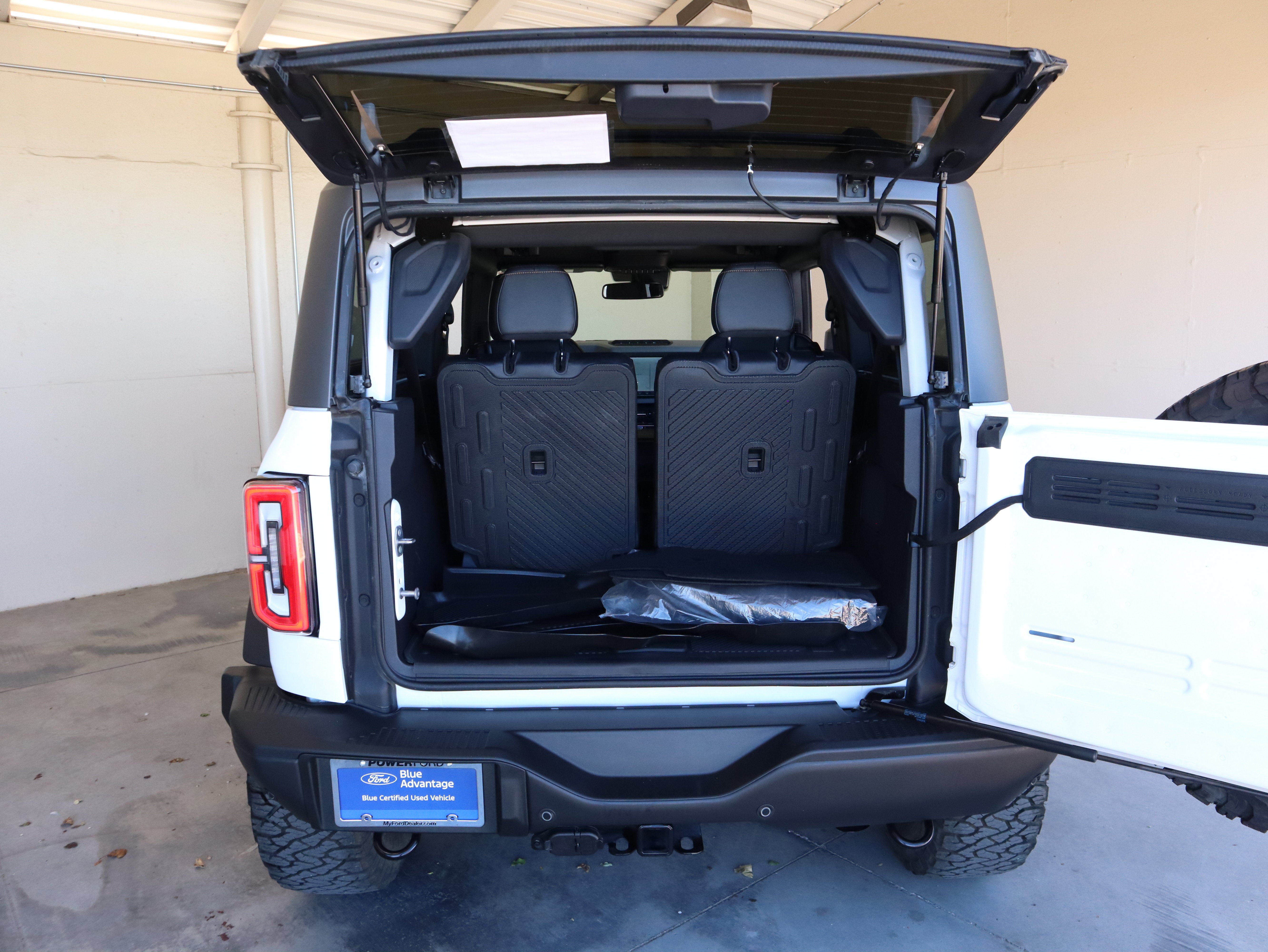 Certified 2023 Ford Bronco Badlands w/ Sasquatch Package AWD/4WD image 37