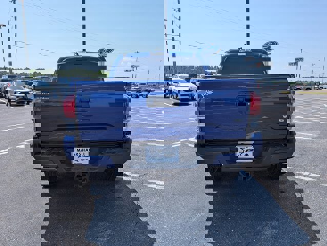 Used 2023 Toyota Tacoma TRD Off-Road w/ Technology Package AWD/4WD image 4