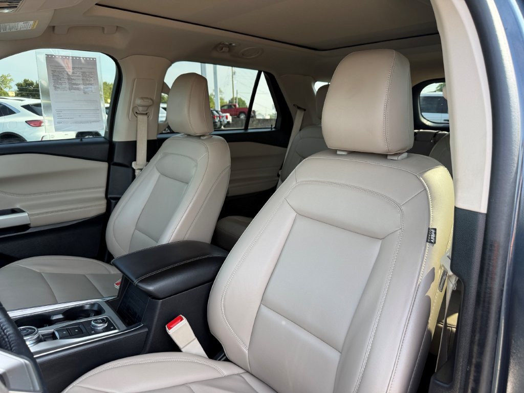 Certified 2023 Ford Explorer XLT w/ Equipment Group 202A AWD/4WD image 15