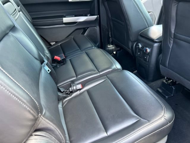 Certified 2022 Ford Explorer XLT w/ Equipment Group 202A AWD/4WD image 40