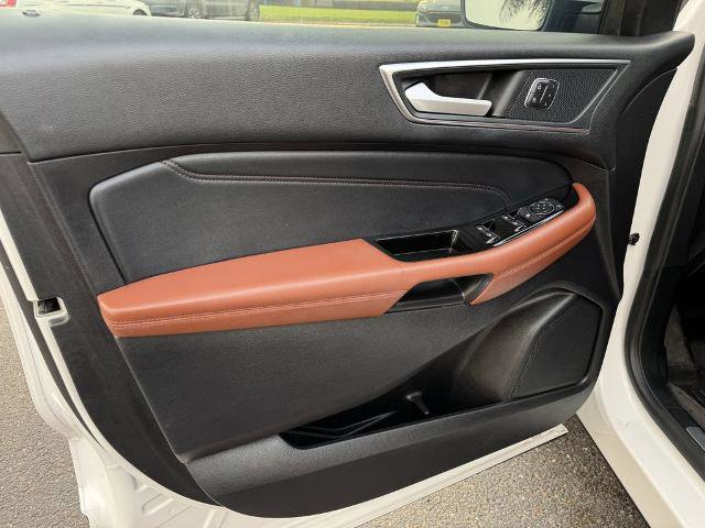Certified 2018 Ford Edge Titanium w/ Equipment Group 301A FWD image 13