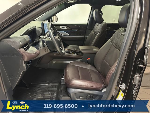 Certified 2025 Ford Explorer Platinum w/ LUX Leather Package AWD/4WD image 11