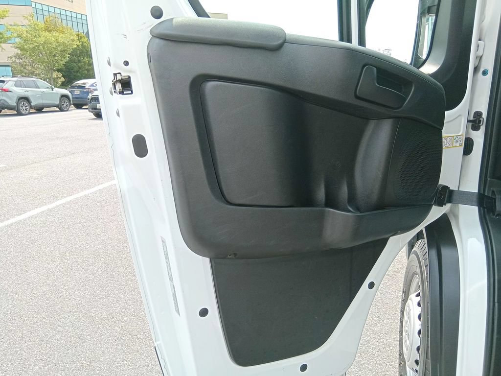 Used 2024 RAM ProMaster 2500 w/ Convenience Group FWD image 15