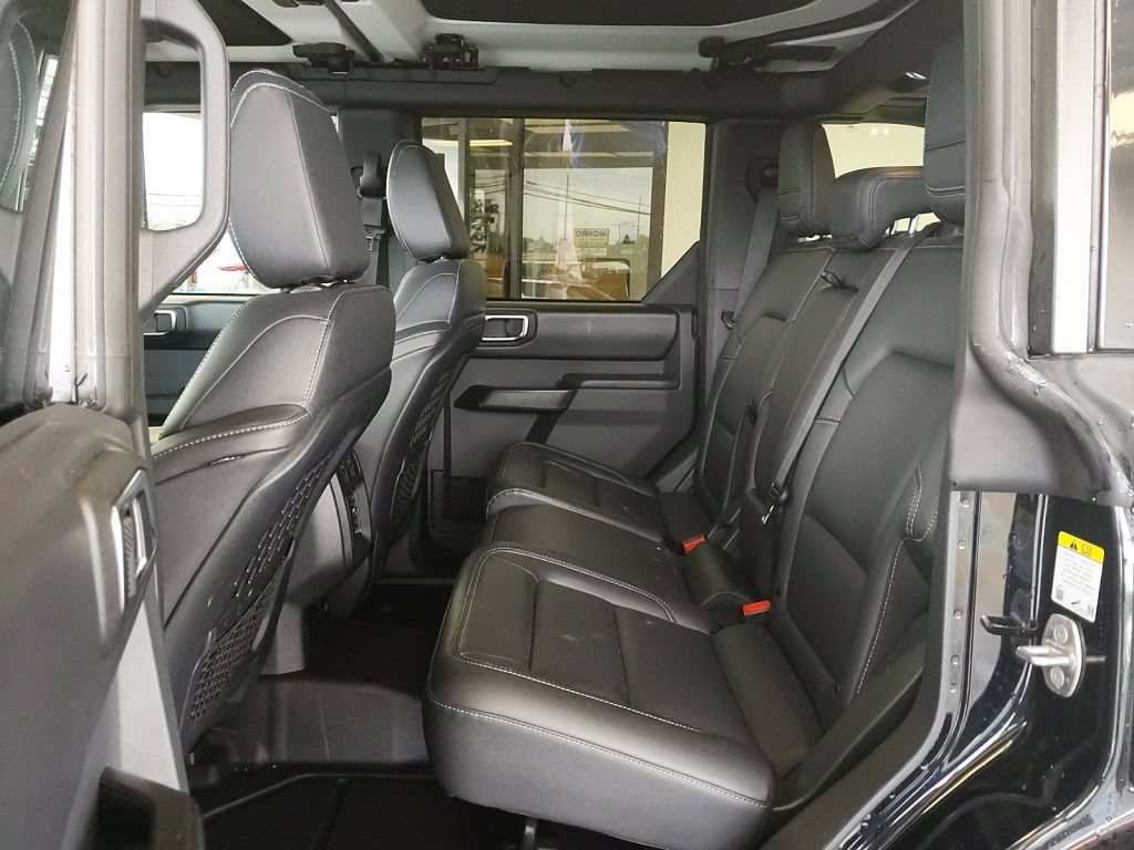 Certified 2025 Ford Bronco Badlands AWD/4WD image 13