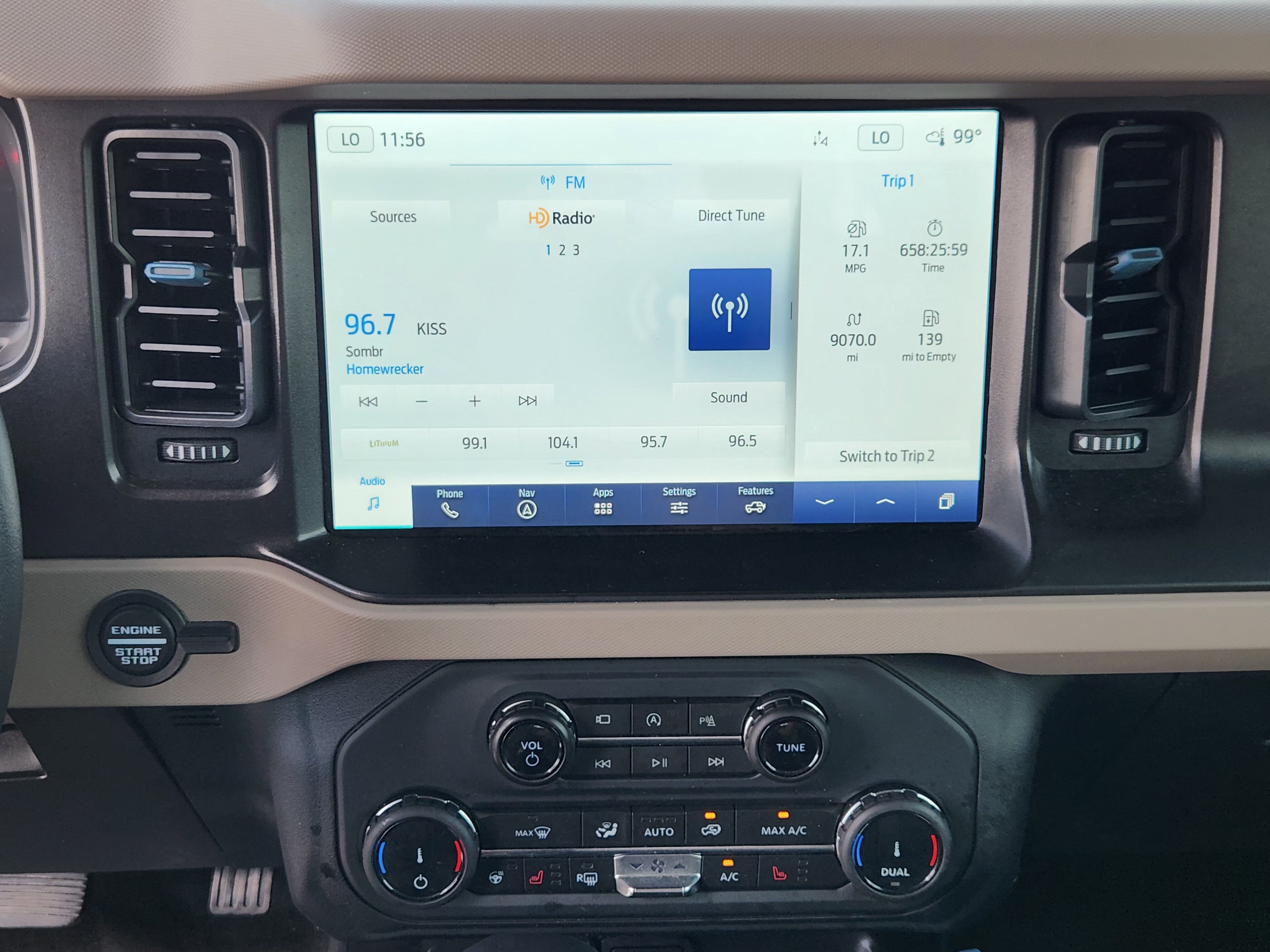 Certified 2022 Ford Bronco Wildtrak AWD/4WD image 17