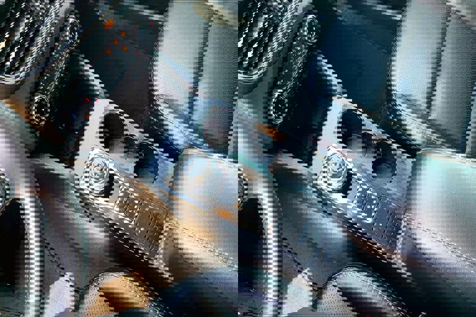 Certified 2022 Ford Escape SEL w/ Technology Package image 15