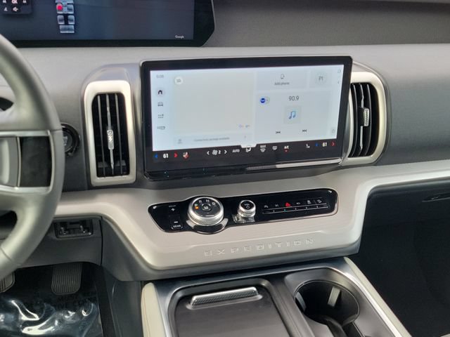 Certified 2025 Ford Expedition Active AWD/4WD image 13