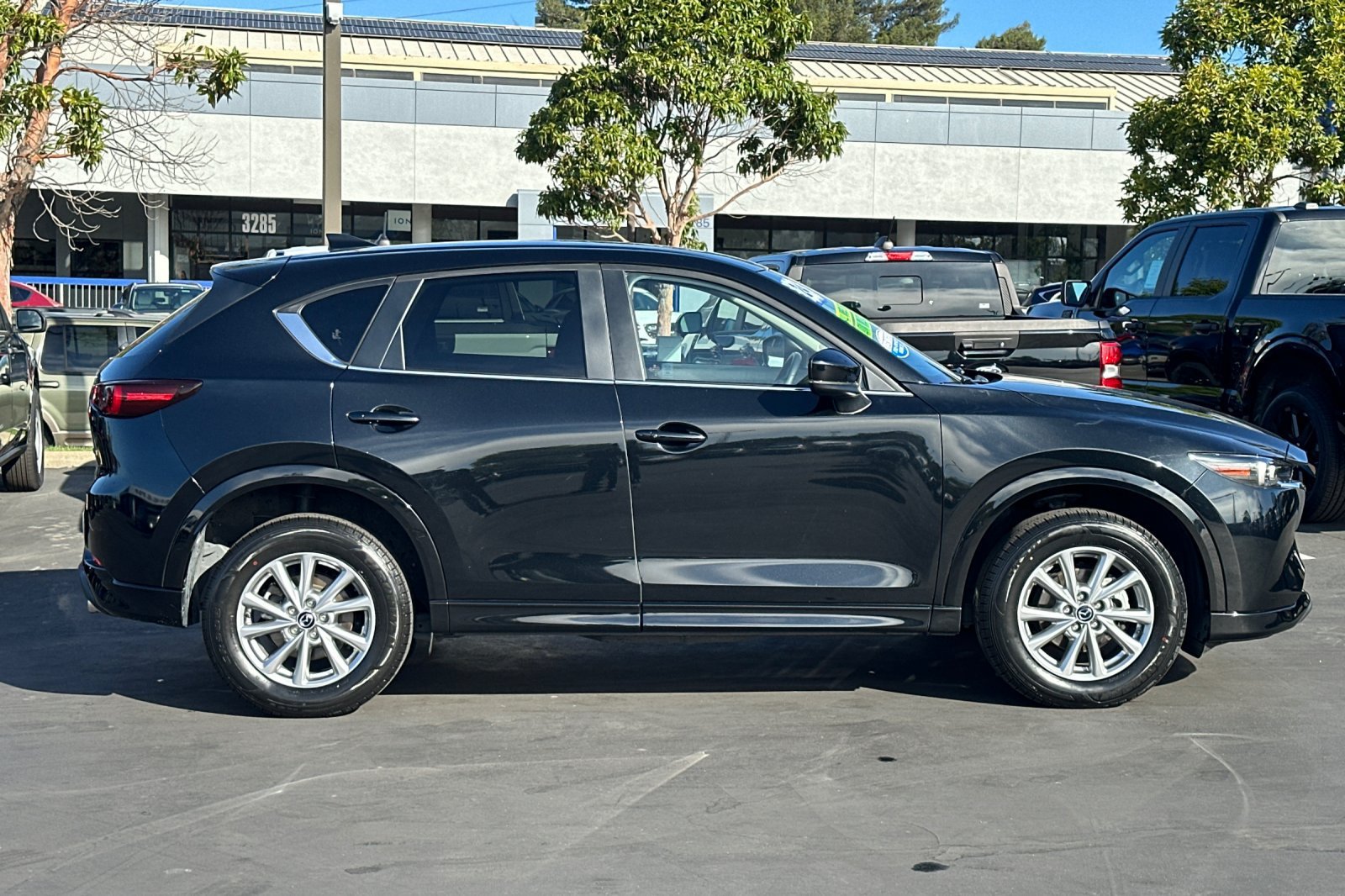 Used 2024 MAZDA CX-5 AWD 2.5 S w/ Preferred Package image 4