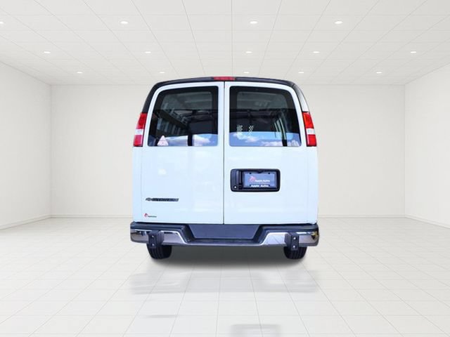 Used 2025 Chevrolet Express 2500 w/ Driver Convenience Package RWD image 5