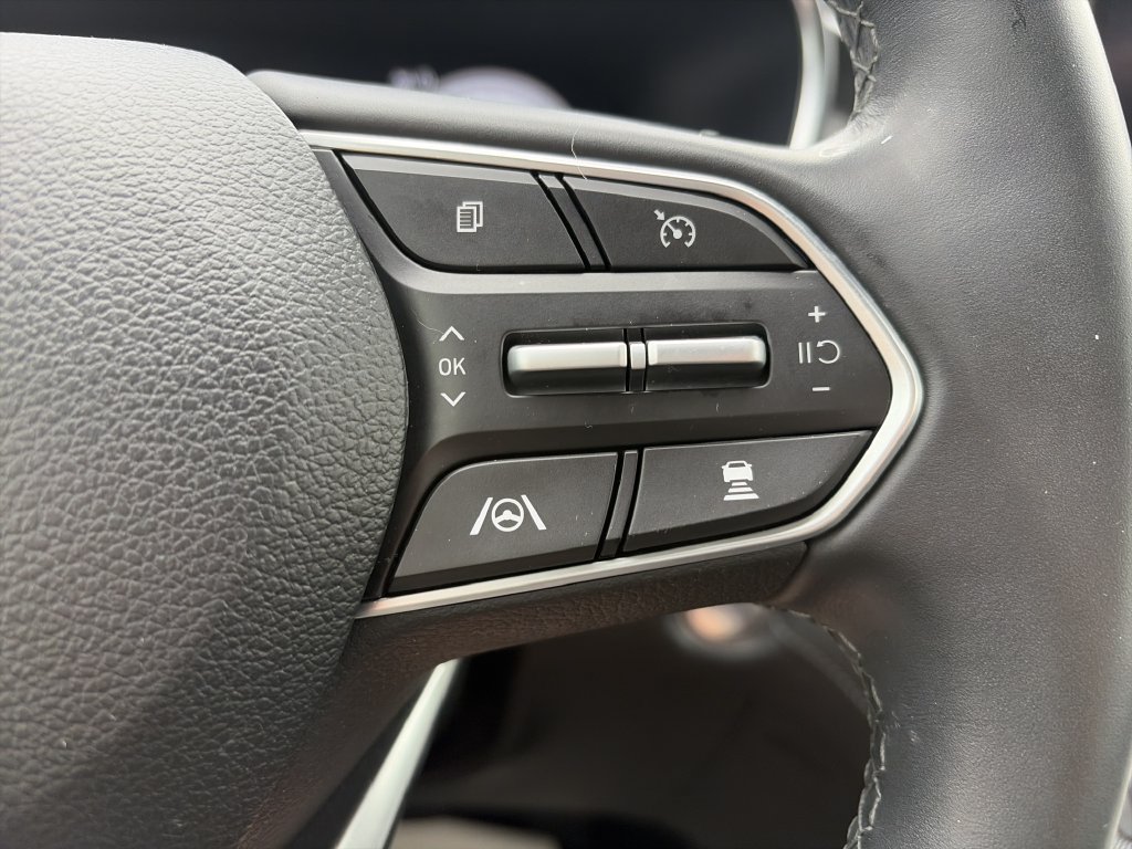 Used 2023 Hyundai Santa Fe SEL w/ Premium Package FWD image 22