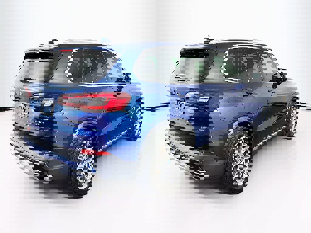 Used 2022 BMW X5 sDrive40i w/ Premium Package image 5