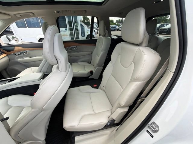 Used 2022 Volvo XC90 T6 Momentum AWD/4WD image 20