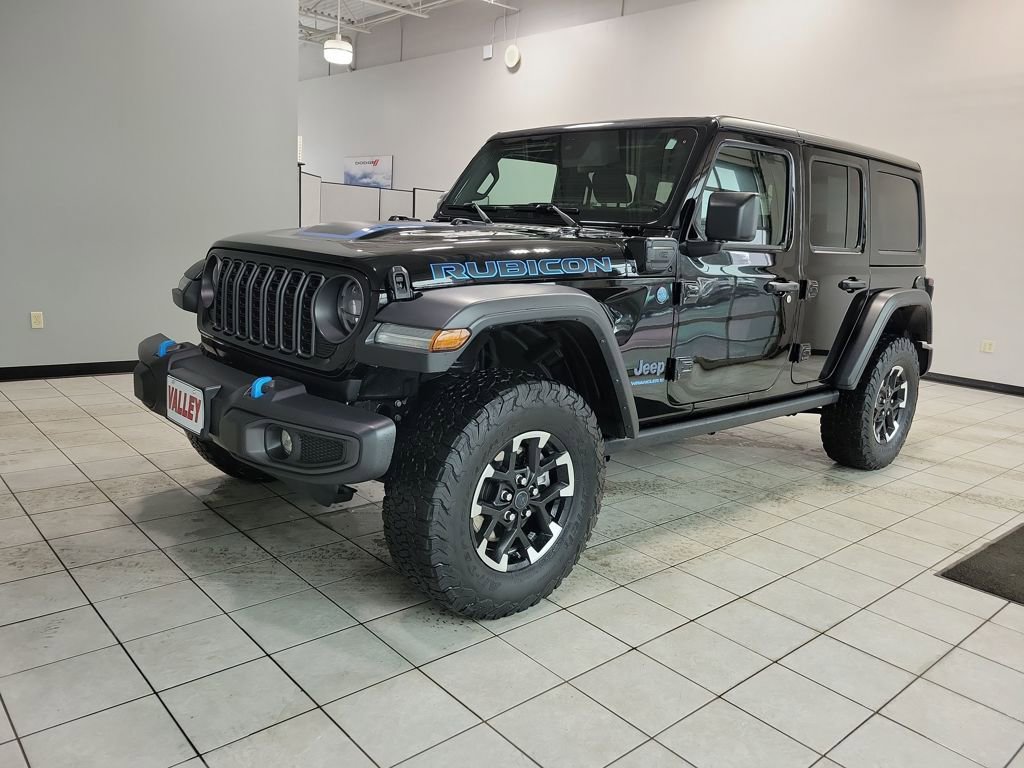 Used 2024 Jeep Wrangler Unlimited Rubicon 4xe AWD/4WD image 3