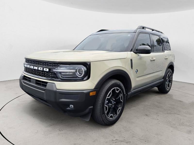 Certified 2025 Ford Bronco Sport Outer Banks AWD/4WD image 3