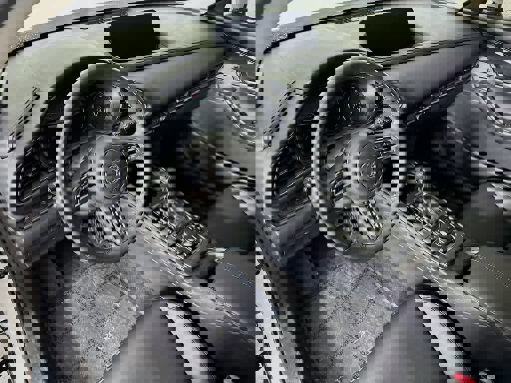 Used 2023 MAZDA CX-30 AWD 2.5 S w/ Select Package image 2