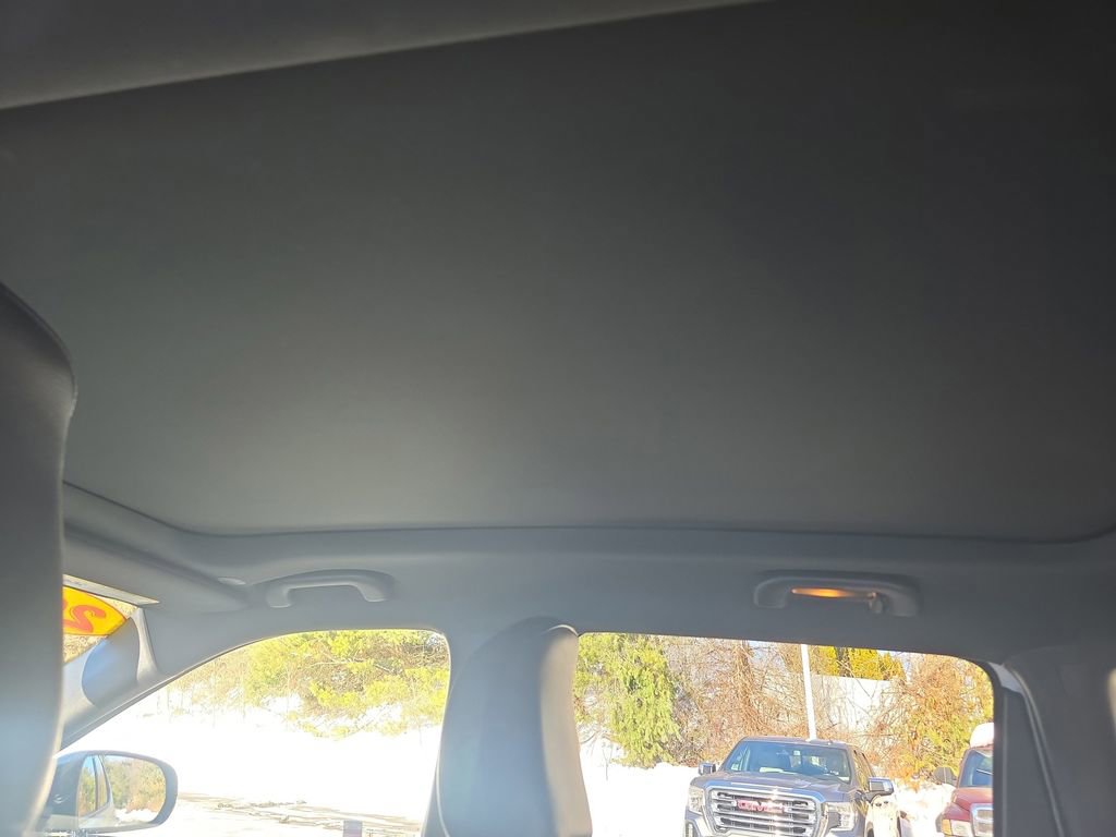 Used 2023 Jeep Compass Latitude w/ Sun and Sound Group image 24